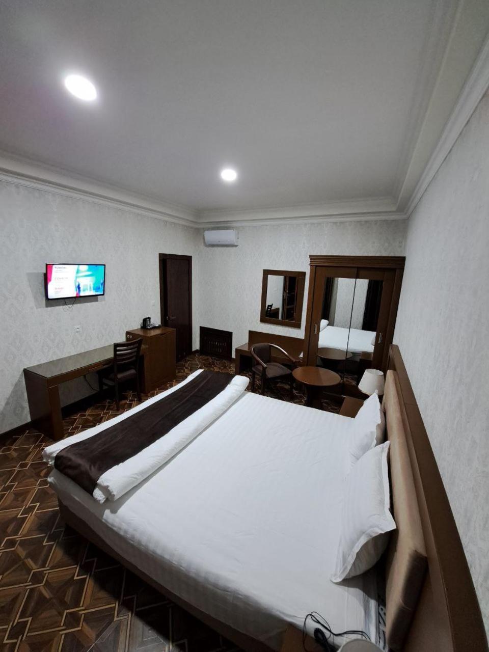 Caravan Plaza Inn Boutique Bucara Exterior foto