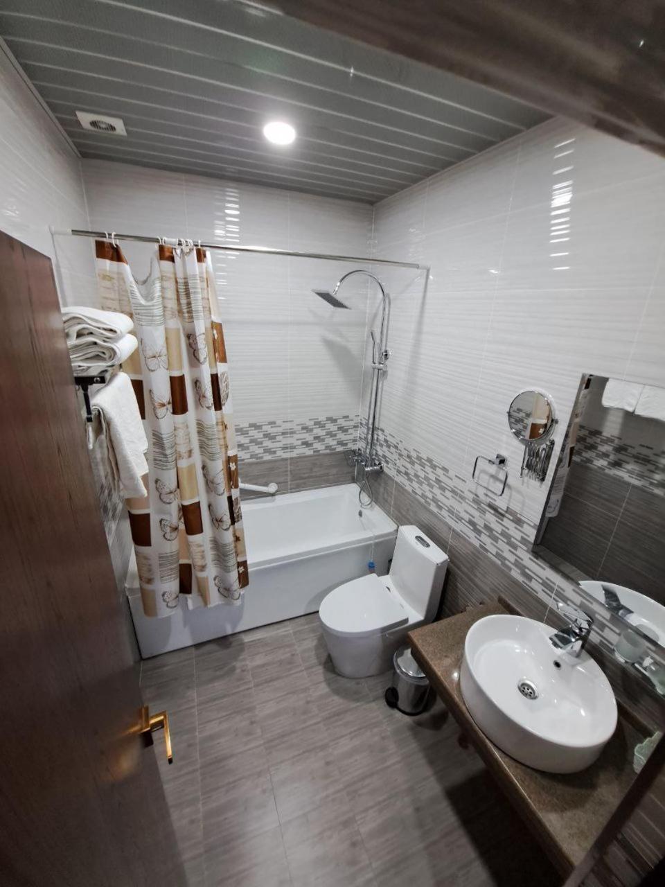 Caravan Plaza Inn Boutique Bucara Exterior foto
